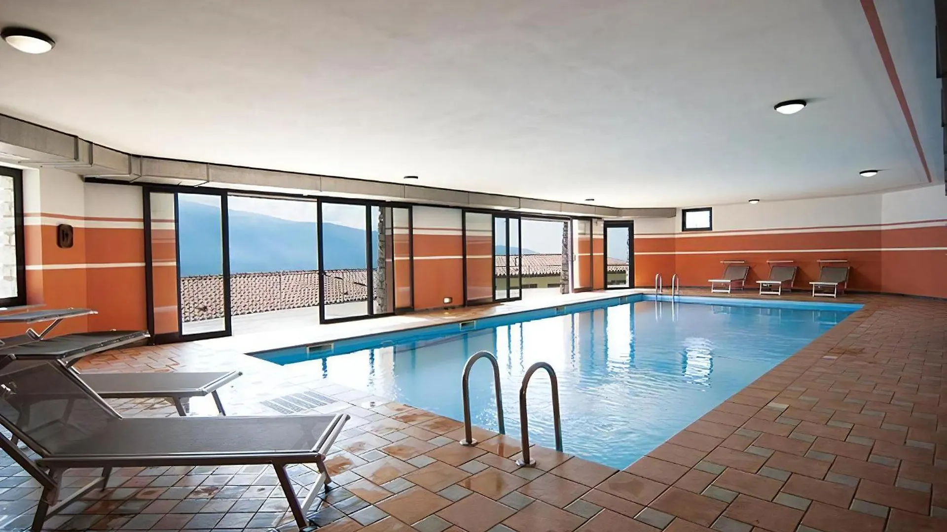 Dreizimmerwohnung Mit Seeblick Tignale Itálie